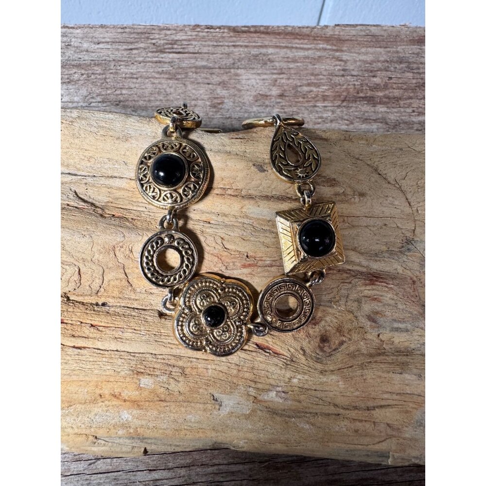 Vittorio Gold Tone Bracelet with Black Cabochons Ornate Medallion Link Design - Picture 6 of 6